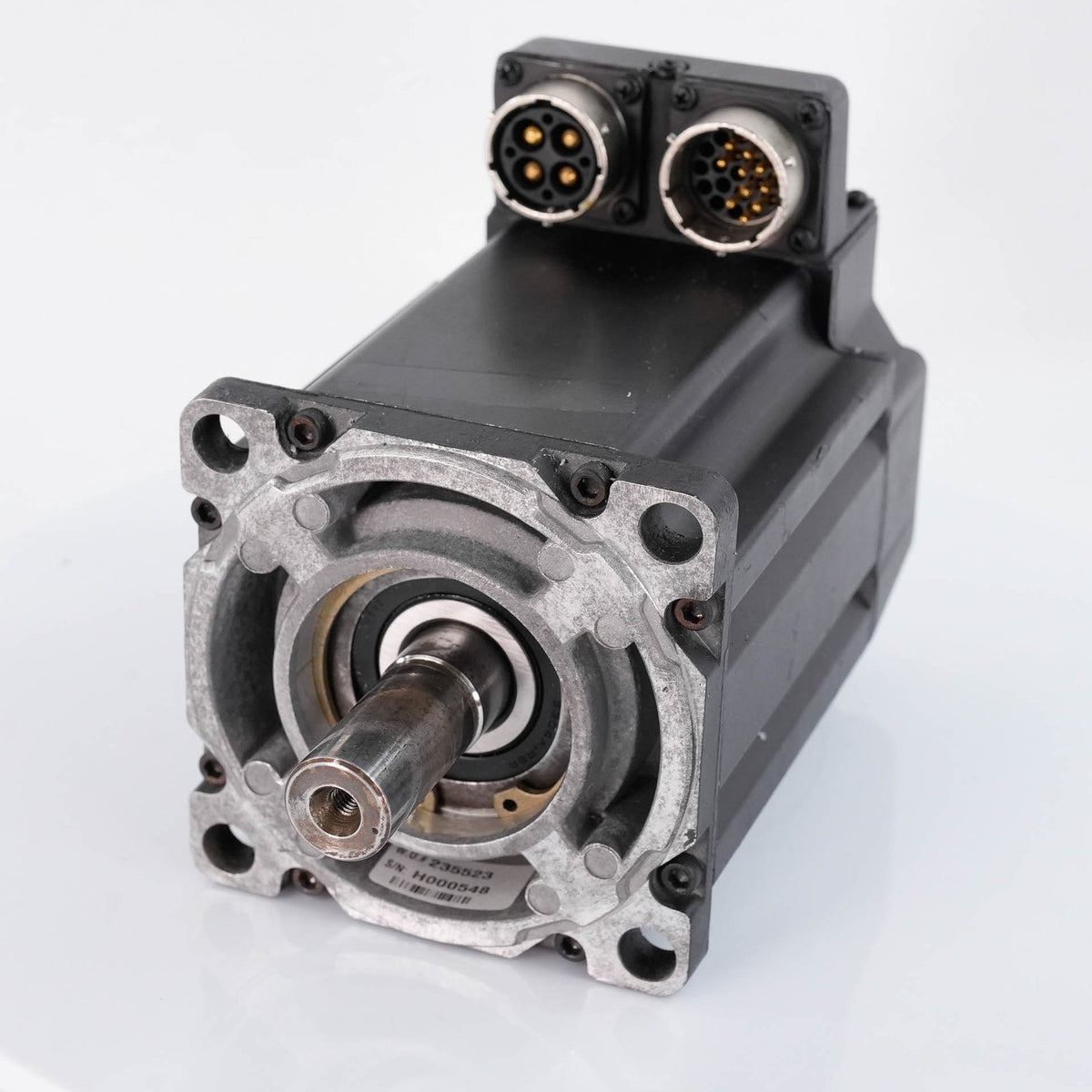 Allen Bradley MPL-B420P-SK22AA Servo Motor 460V 5000RPM 1.6kW