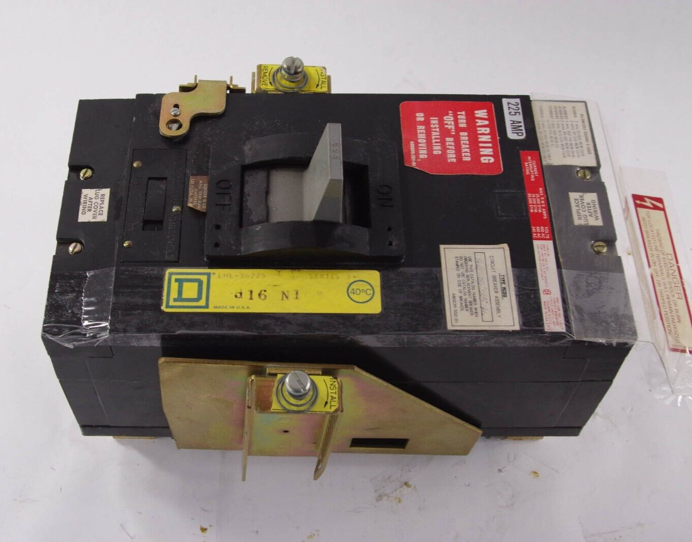 Square D Circuit Breaker  MEH36225AL / LHL36225 Type MCDO A80239-552-01