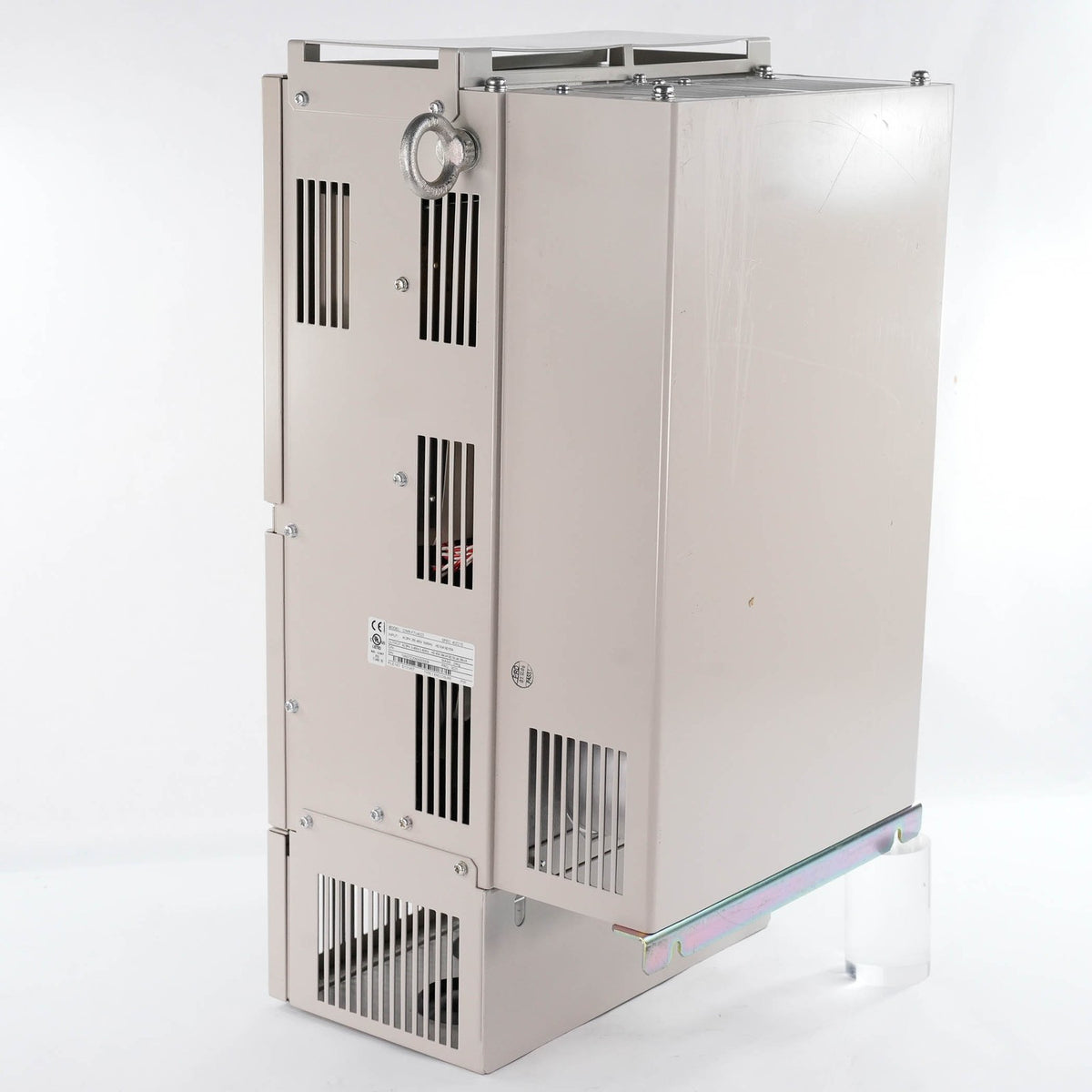 Yaskawa CIMR-F7U4022 Varispeed F7 AC Drive 480V 30HP 22kW 45A VFD CIMRF7U4022