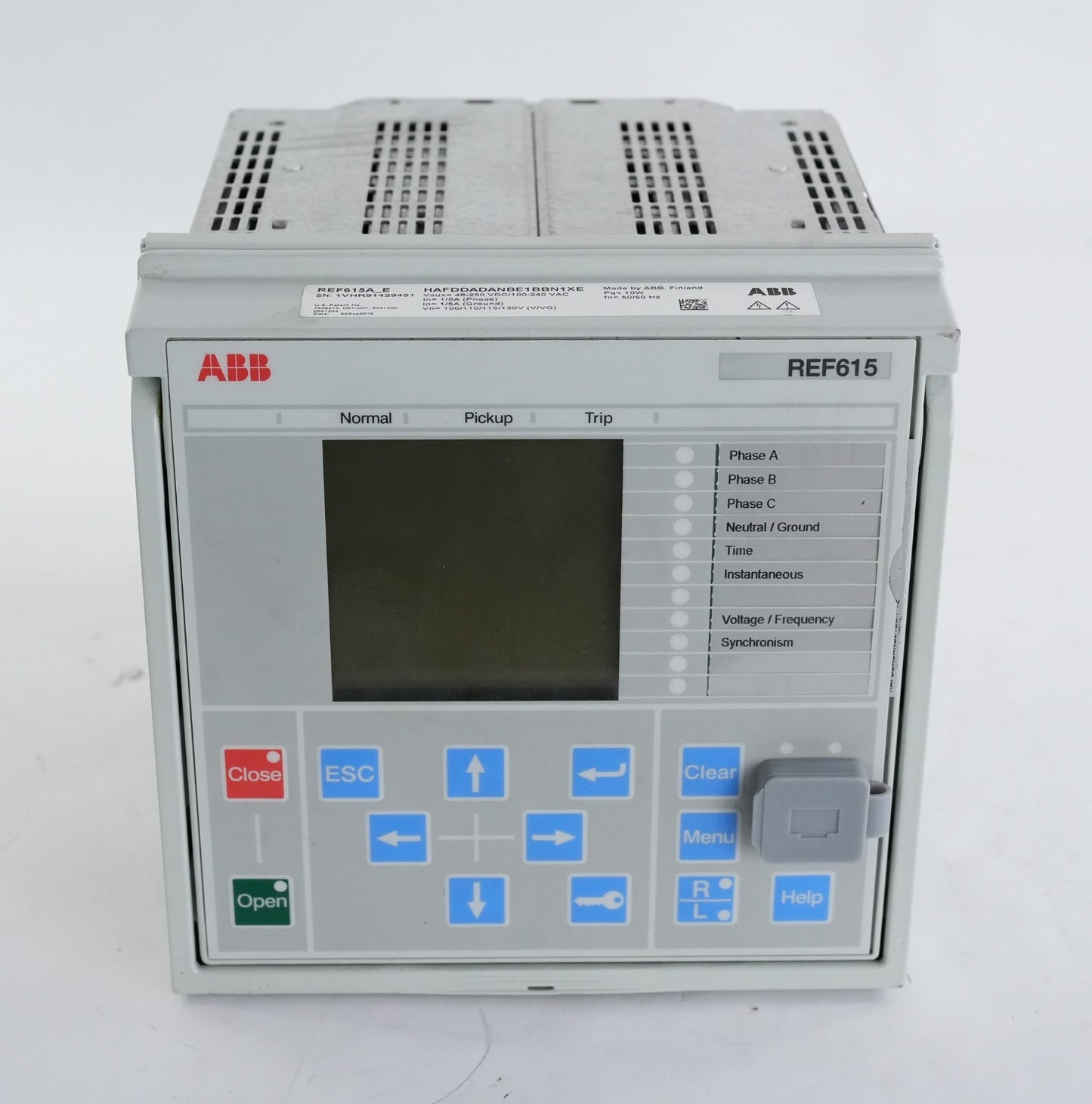 ABB REF615 REF615A_E HAFDDADANBE1BBN1XE Relay Feeder Protection Control