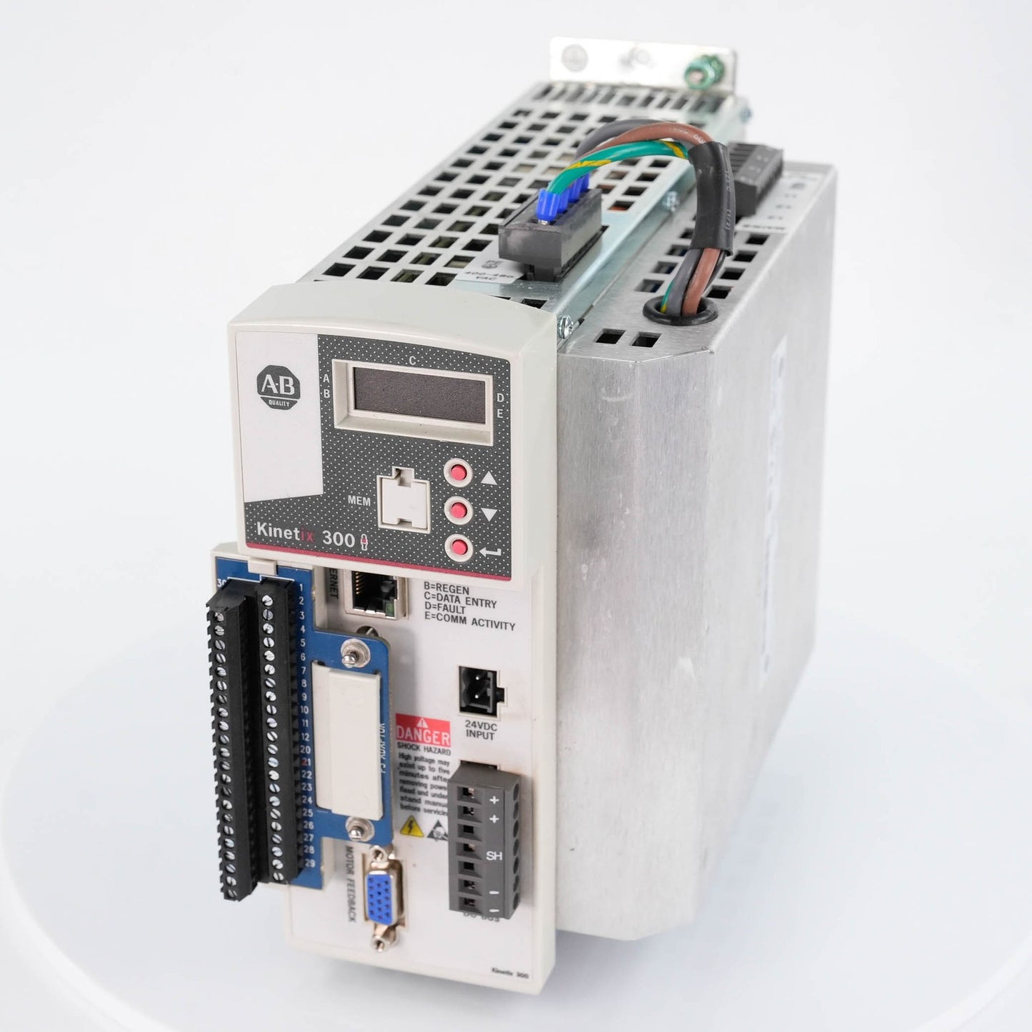 Allen Bradley 2097-V34PR6 Ser A Kinetix 300 Servo Drive + 2097-F2 Filter 480V 2A