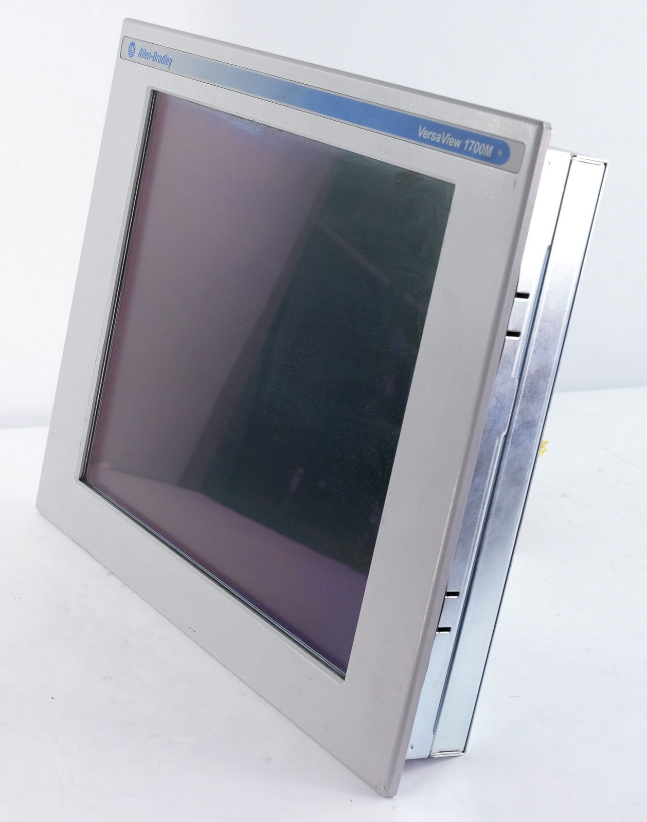Allen Bradley 6186-M17AL /B Rev A VersaView 1700M Performance Monitor 6186M17AL