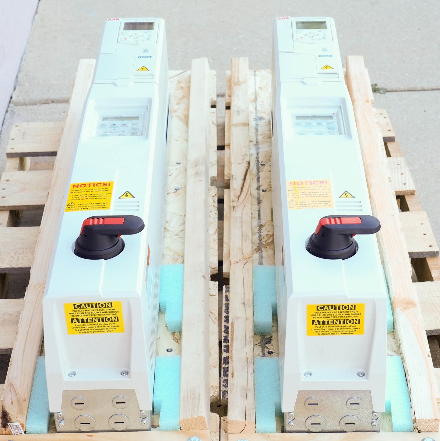 ABB ACH580-VCR-012A-4+J429 E-Clipse Bypass AC Drive 7.5HP 480V ACH580-VCR-012A-4