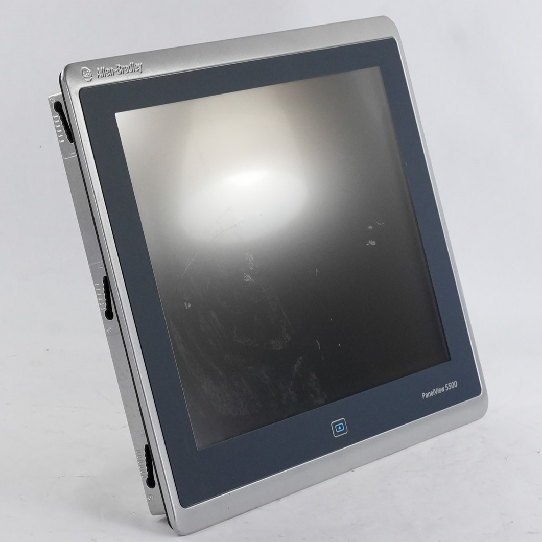 Allen Bradley 2715-T15CD /A PanelView 5500 Graphic Terminal 2715T15CD