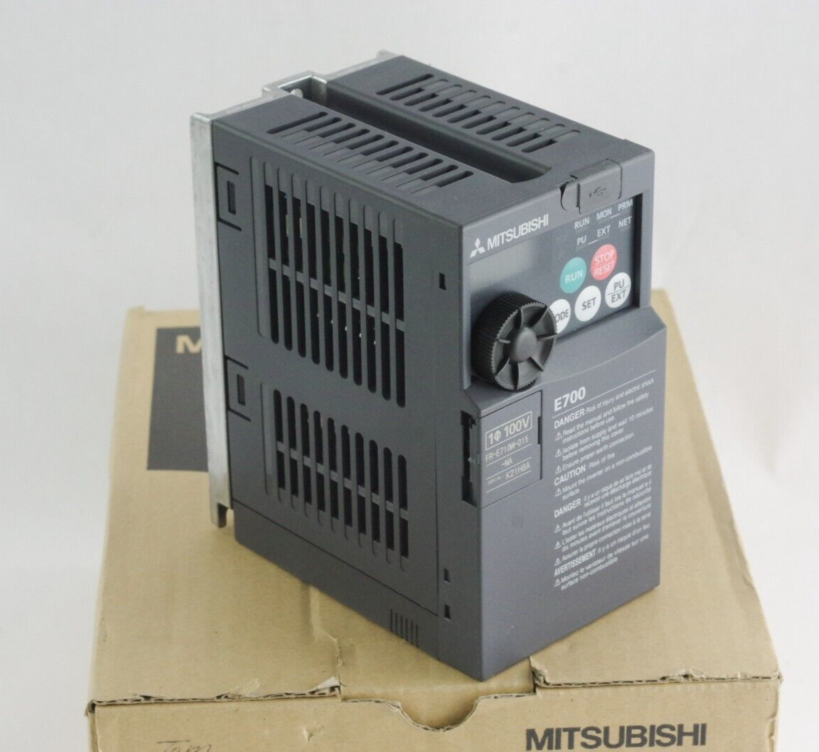 Mitsubishi FR-E710W-015-NA / FRE710W015NA Compact Size Inverter - Open Box