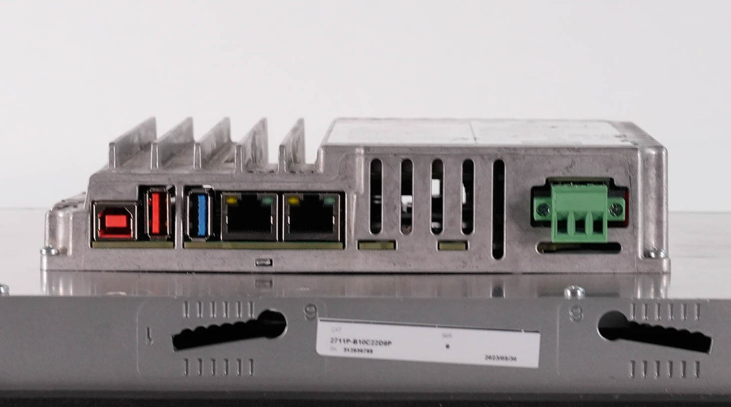 Allen Bradley 2711P-B10C22D9P PanelView Plus 7 10.4in HMI 24V 2711PB10C22D9P /B