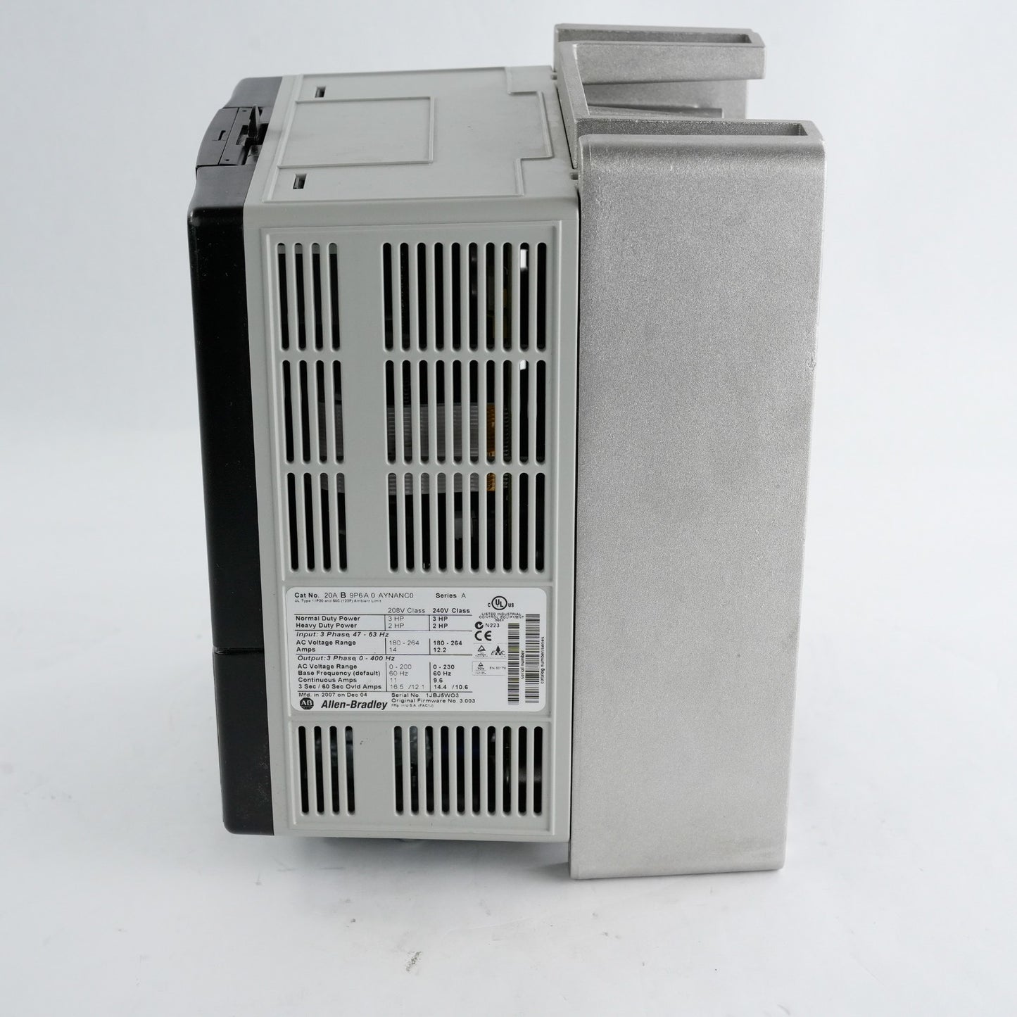 Allen Bradley PowerFlex 70 20AB9P6A0AYNANC0 /A 240V AC Drive