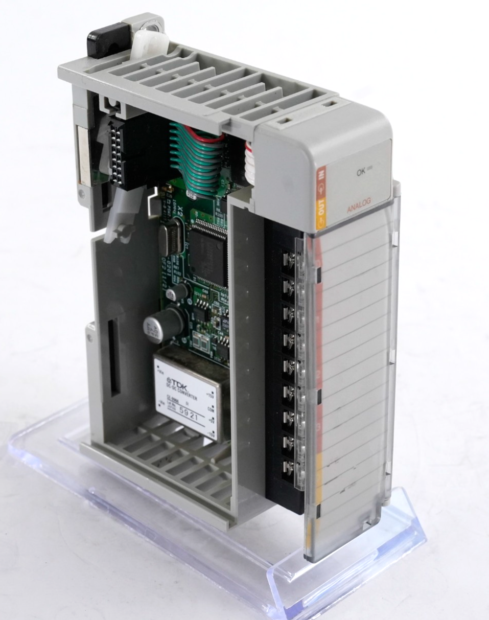 Allen Bradley 1769-IF4XOF2 /A 4-Ch Input 2-Ch Output Analog Module 1769IF4XOF2