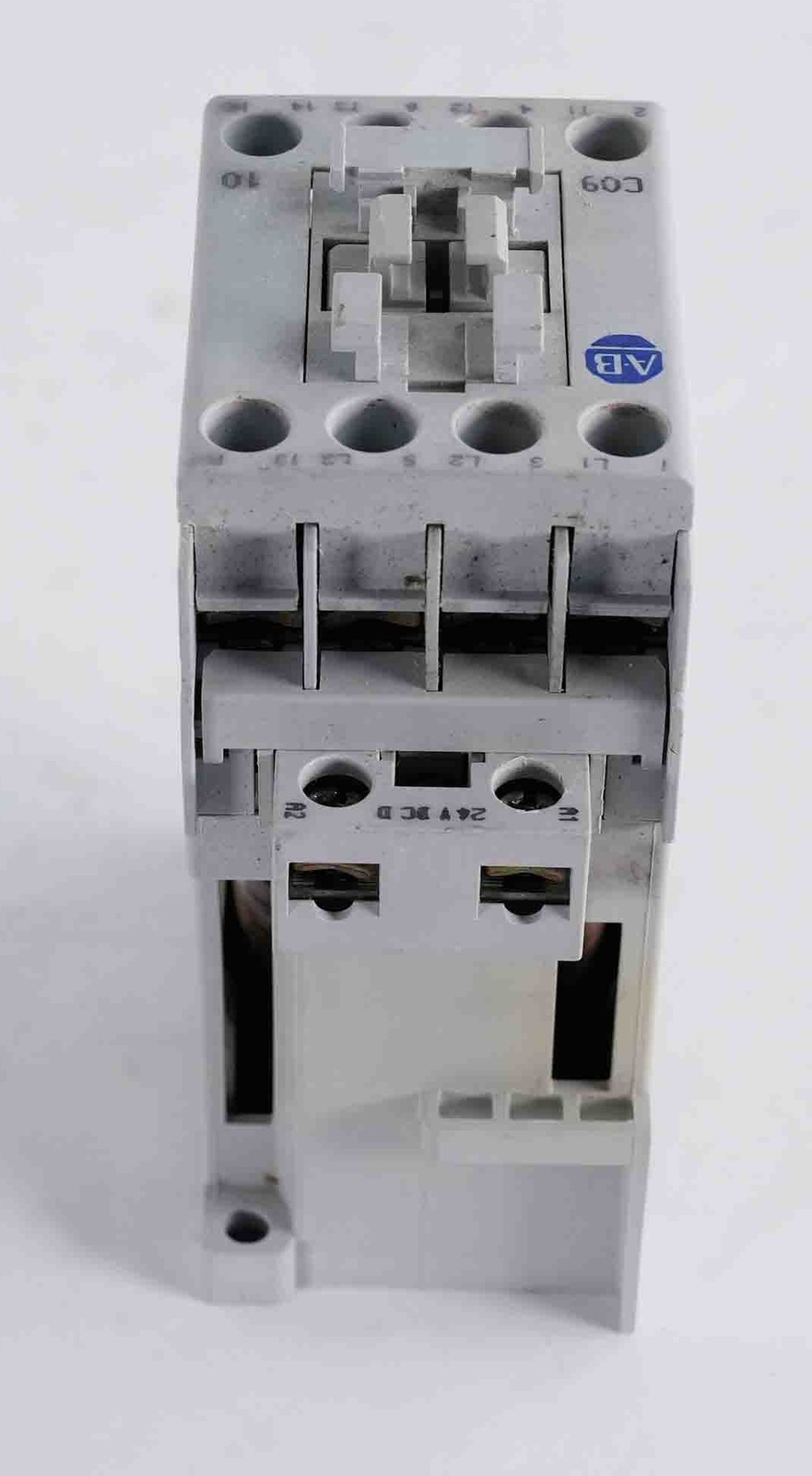Allen Bradley 100-C09D*10 /A Contactor 120VAC 100C09D10 3-Pole