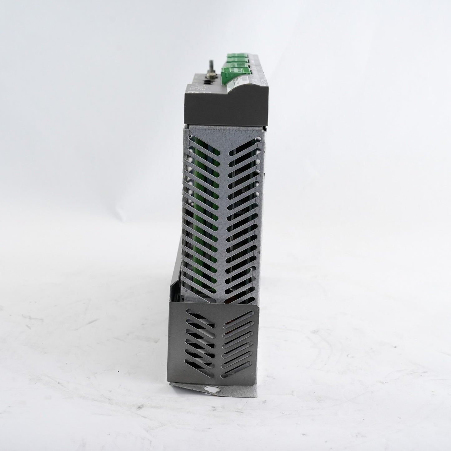 Schneider Electric ELAU Pacdrive MC-4/11/10/400 VDM01D10AG00