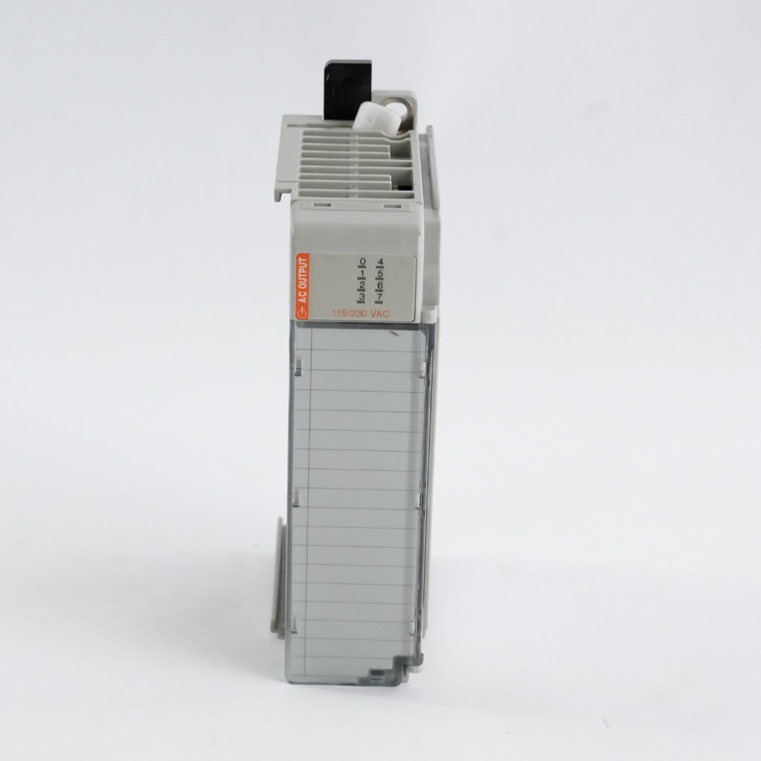Allen Bradley 1769-OA8 /B CompactLogix 8-Point 120/240VAC Output Module