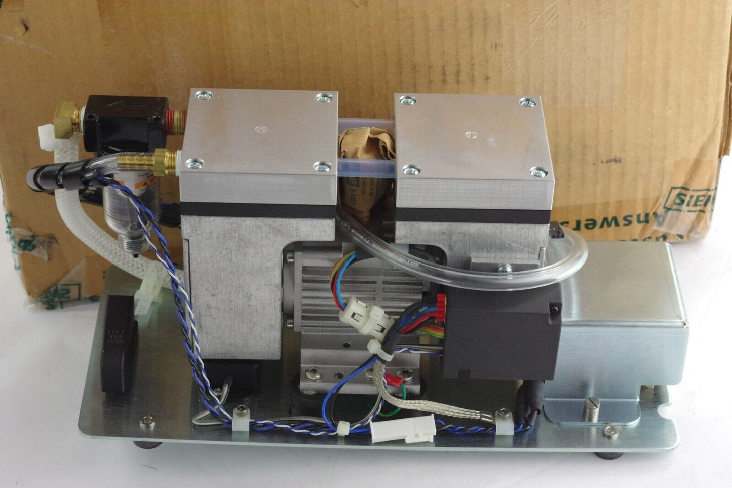 Siemens Centaur Vacuum Pump Assembly 11222226 rev B / KNF PU3286-N838.1.2 - New