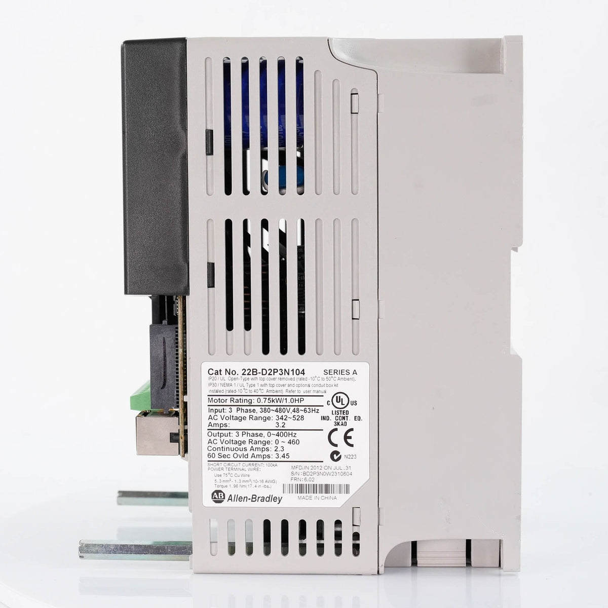 Allen Bradley 22B-D2P3N104 ser A PowerFlex 40 AC Drive 480V 3PH 0.75kW 1HP 2.3A