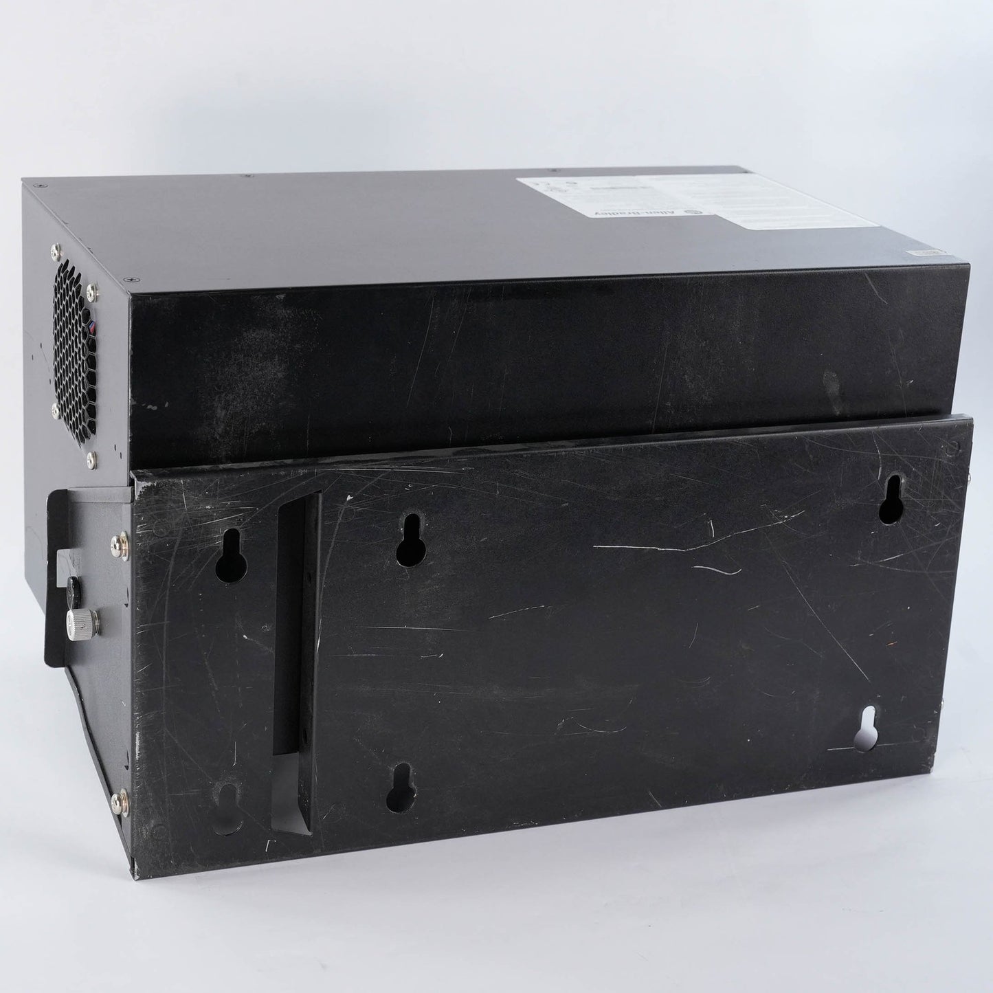 Allen Bradley 1609-D600N Ser A 120VAC 600VA Uninterruptible Power Supply