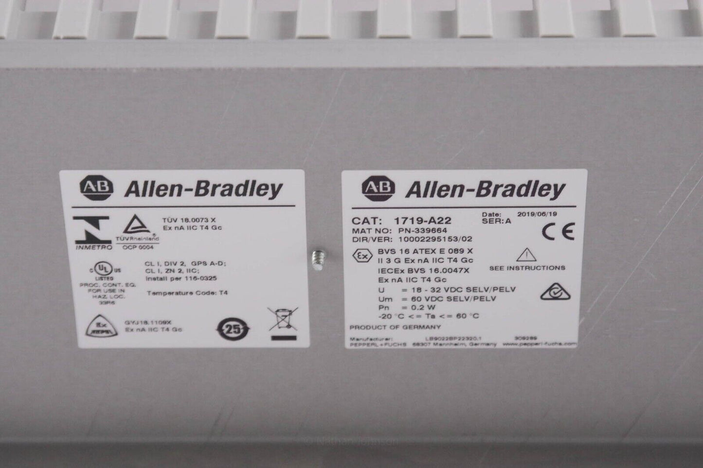 ALLEN BRADLEY 1719-A22 /A EX I/O 22-SLOT CHASSIS 1719A22 - Lightly Used