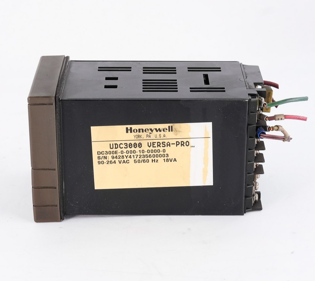 Honeywell UDC3000 Versa-Pro DC300E-0-000-10-0000-0 Temperature Controller