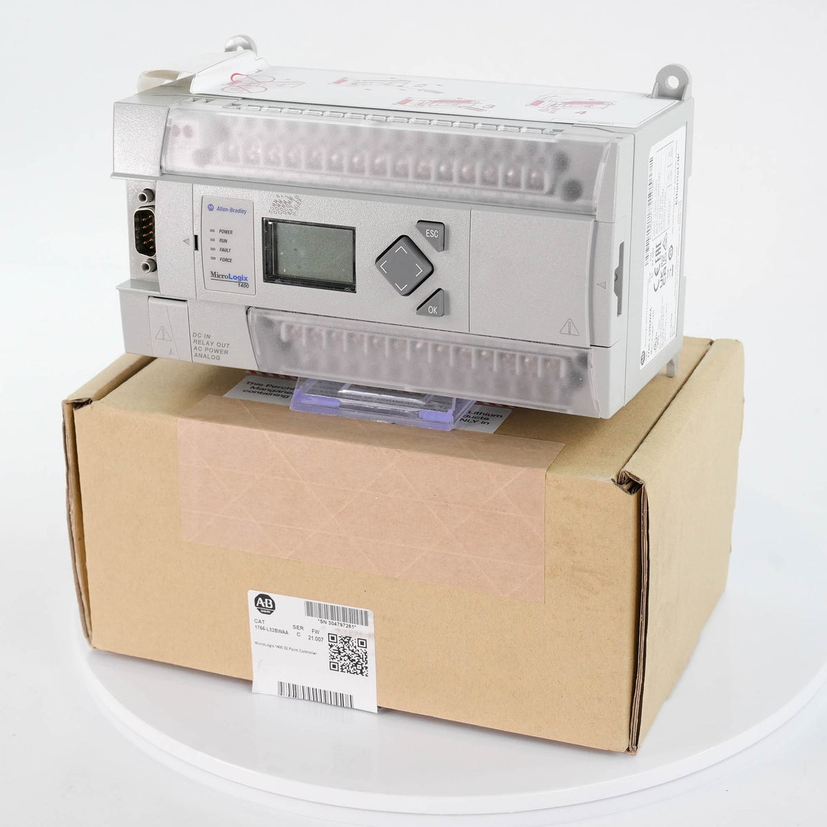Allen Bradley 1766-L32BWAA MicroLogix 1400 PLC 120/240V AC 1766L32BWAA 32 I/O