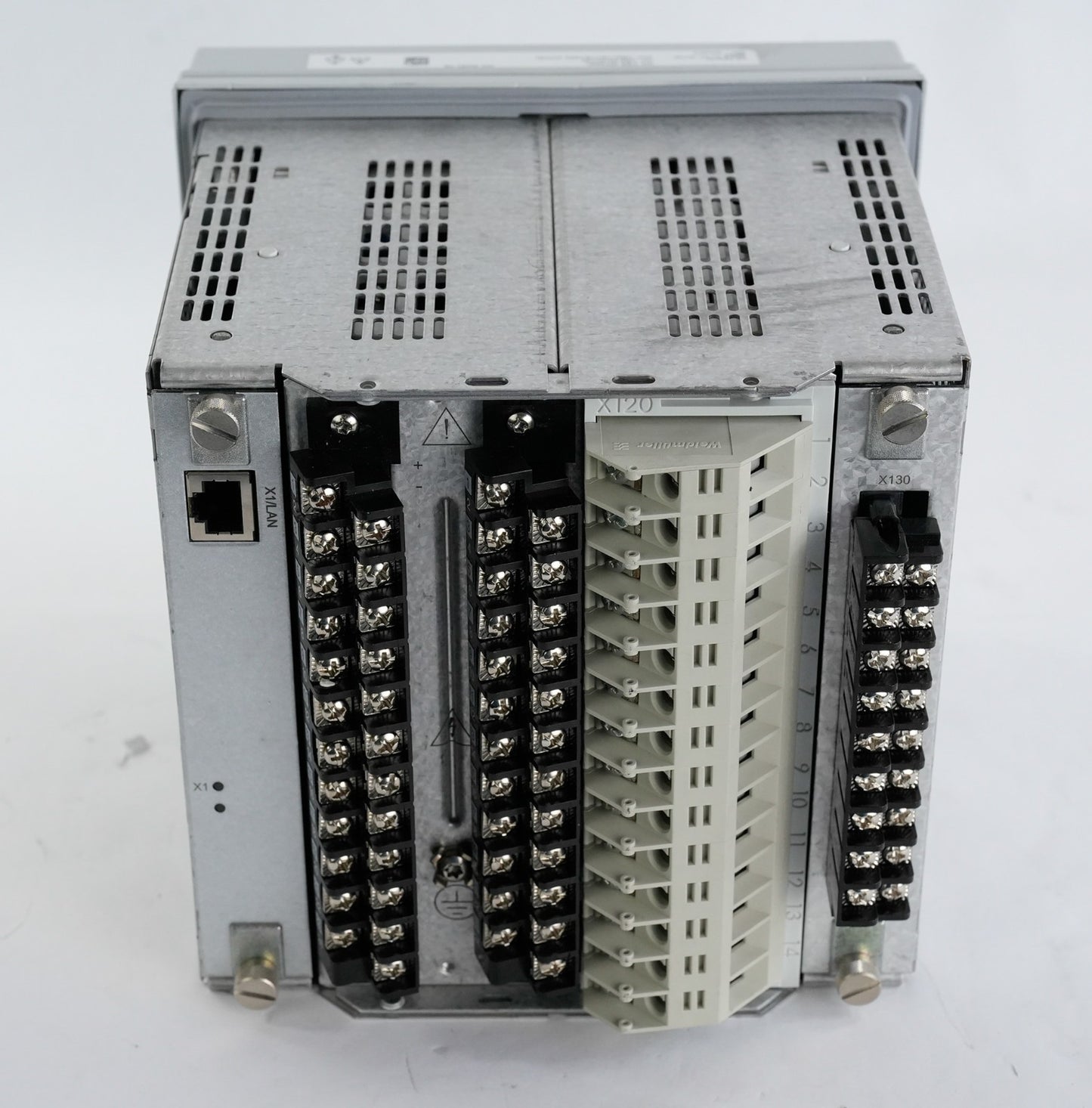 ABB REF615 REF615A_E HAFDDADANBE1BBN1XE Relay Feeder Protection Control