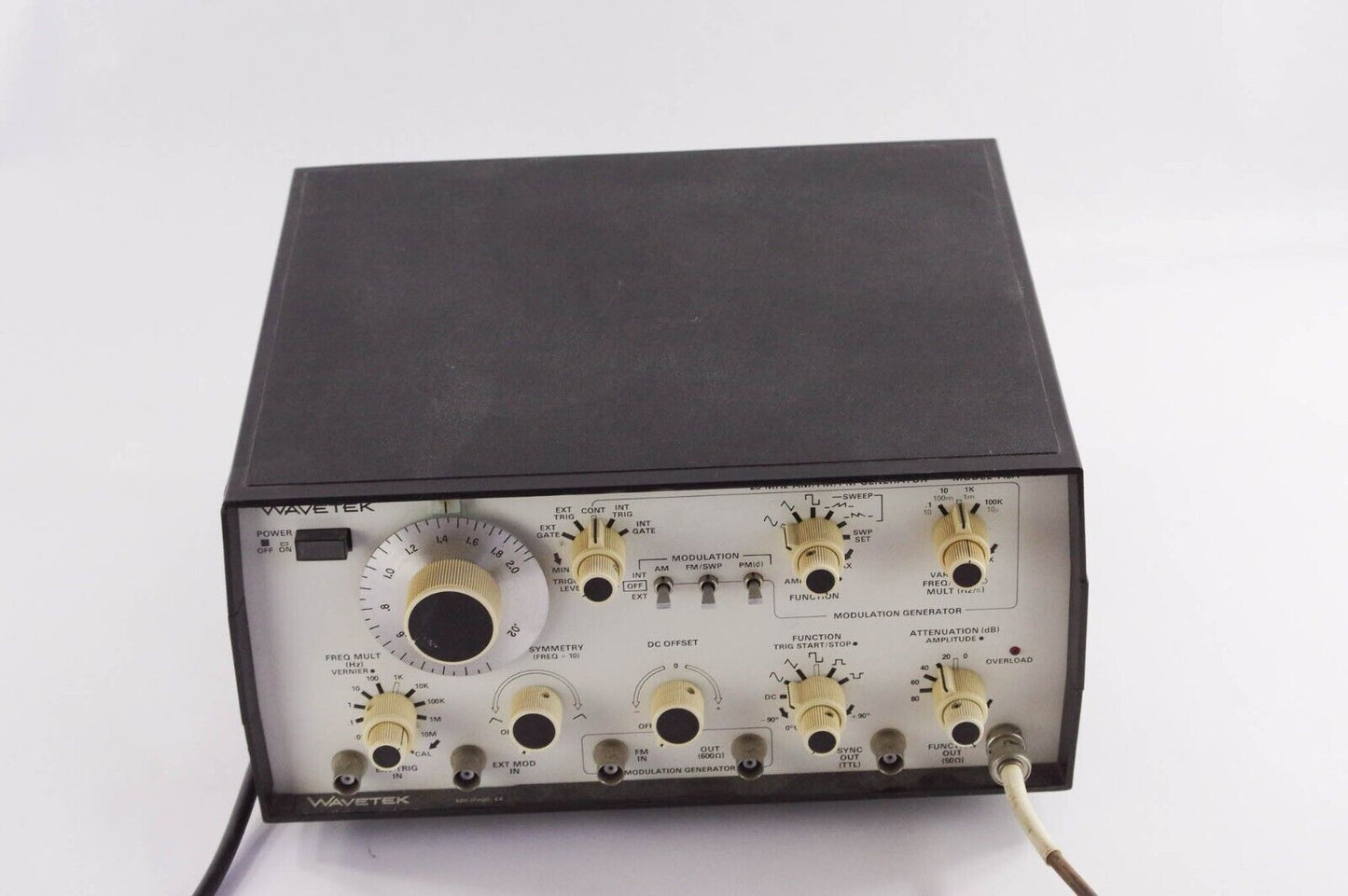 WaveTek Model 148A 20MHz AM/FM/PM Generator with Power Cord