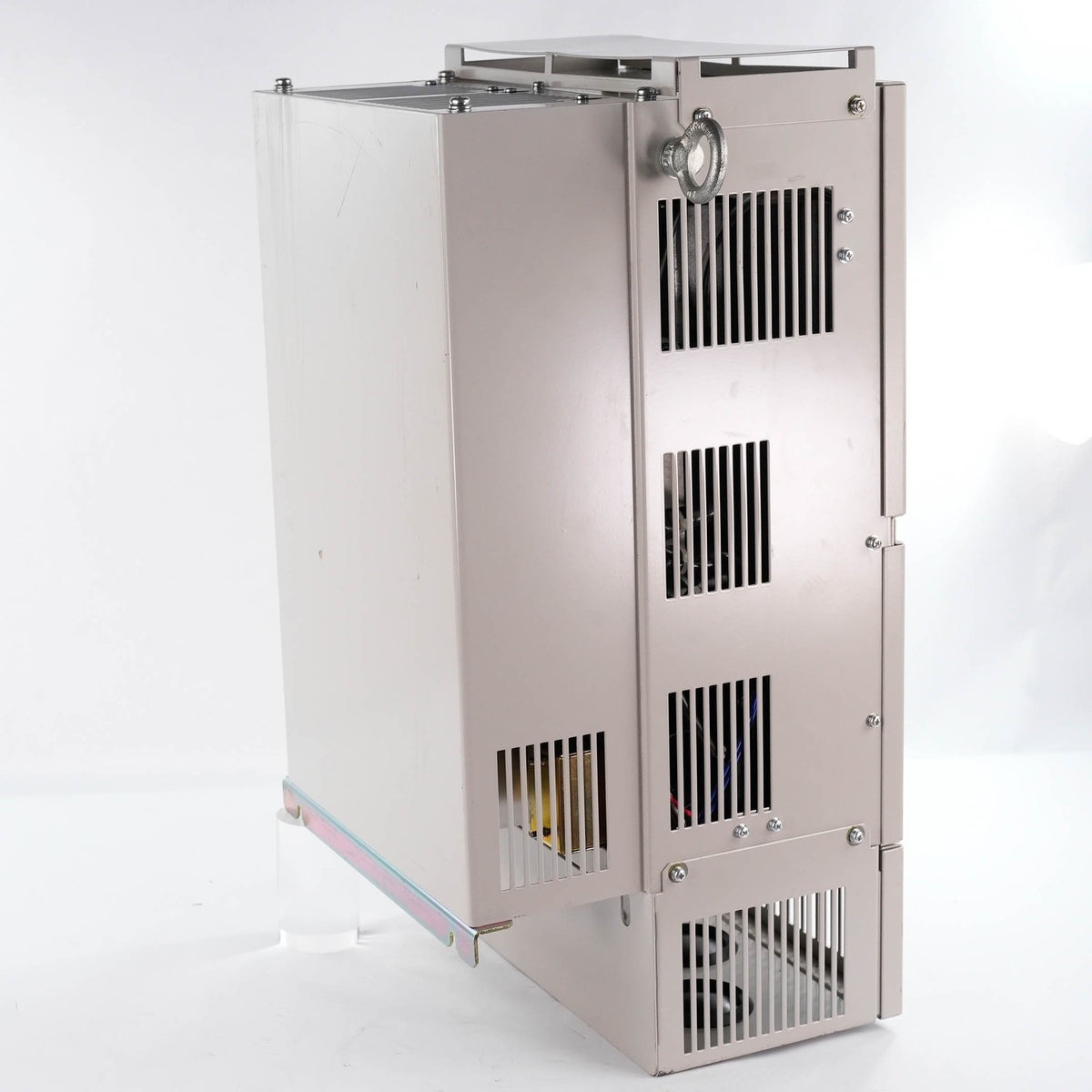 Yaskawa CIMR-F7U4022 Varispeed F7 AC Drive 480V 30HP 22kW 45A VFD CIMRF7U4022