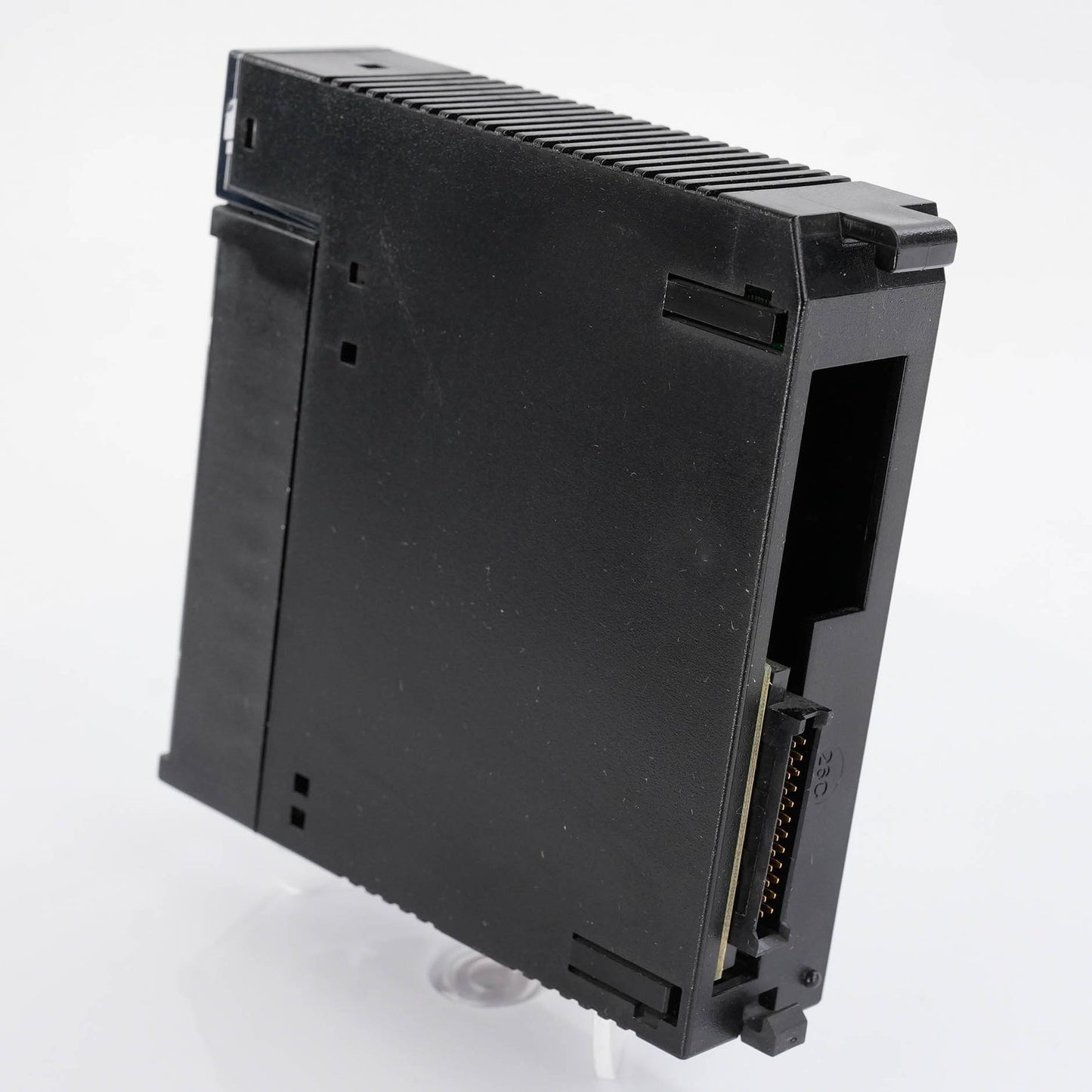 GE FANUC IC693MDL646C Series 90-30 24 VDC 16PT POS/NEG Logic Input Module Fast