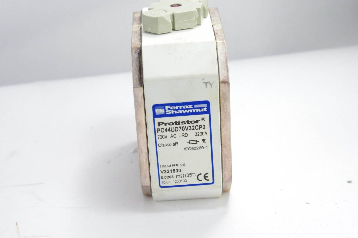 MERSEN FERRAZ SHAWMUT PC44UD70V32CP2 FUSE LINK PROTISTOR 700V AC 3200A V221830