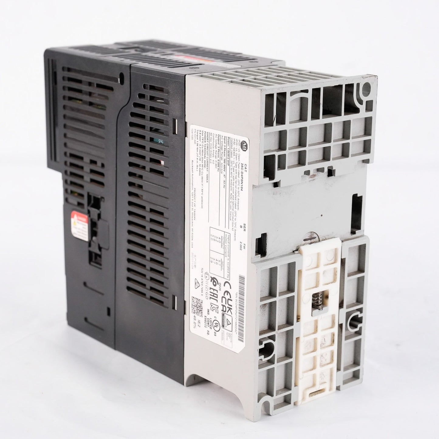 Allen Bradley 25C-D4P0N104 /B PowerFlex 527 AC Drive 480V 3PH 1.5kW 25CD4P0N104