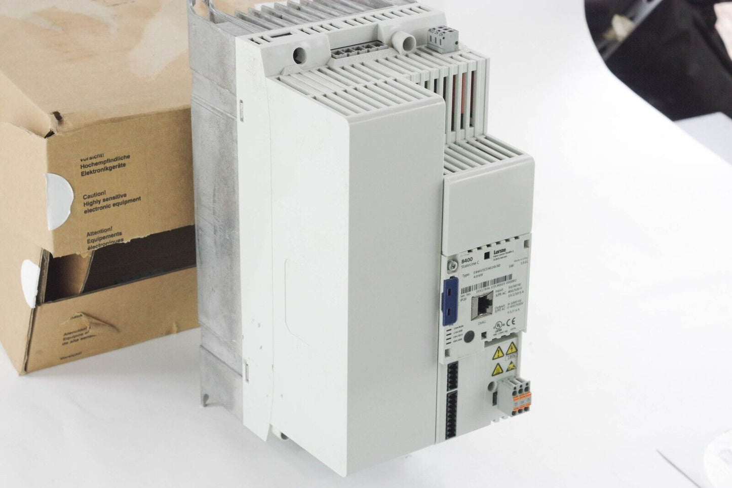 Lenze E84AVSCE4024VX0 8400 Frequency Inverter 4Kw 13454078