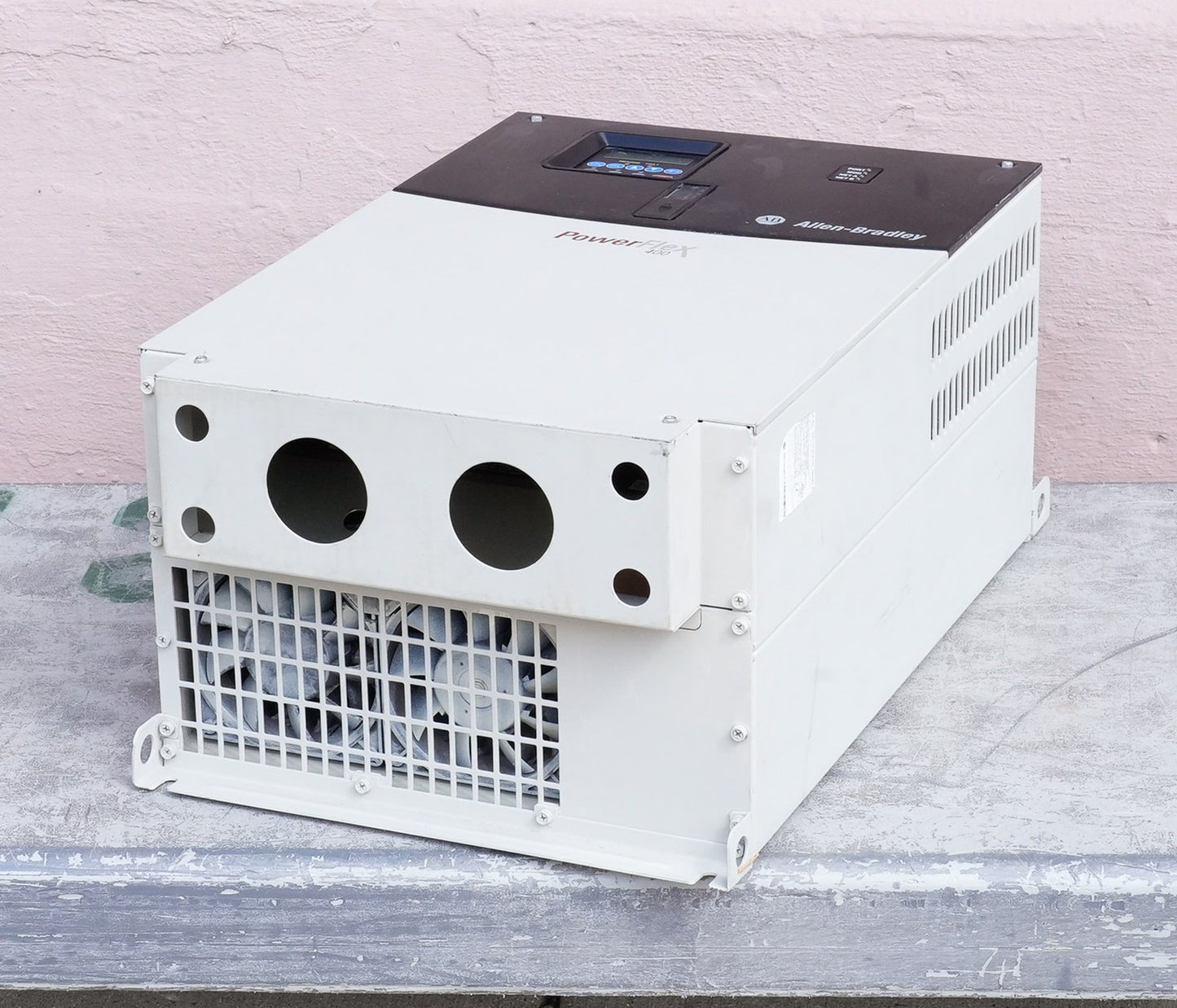 Allen Bradley 22C-D142A103 /A PowerFlex 400 AC Drive 480V 100HP 3-Phase 75kW