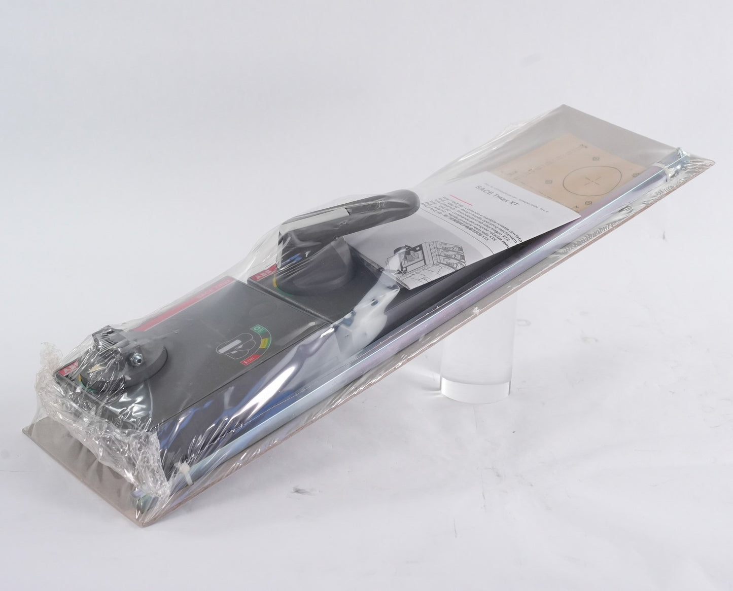 ABB 1SDA104843R1 Rotary Handle Operating Mechanism RHE XT5 F/P Stand - Open Box