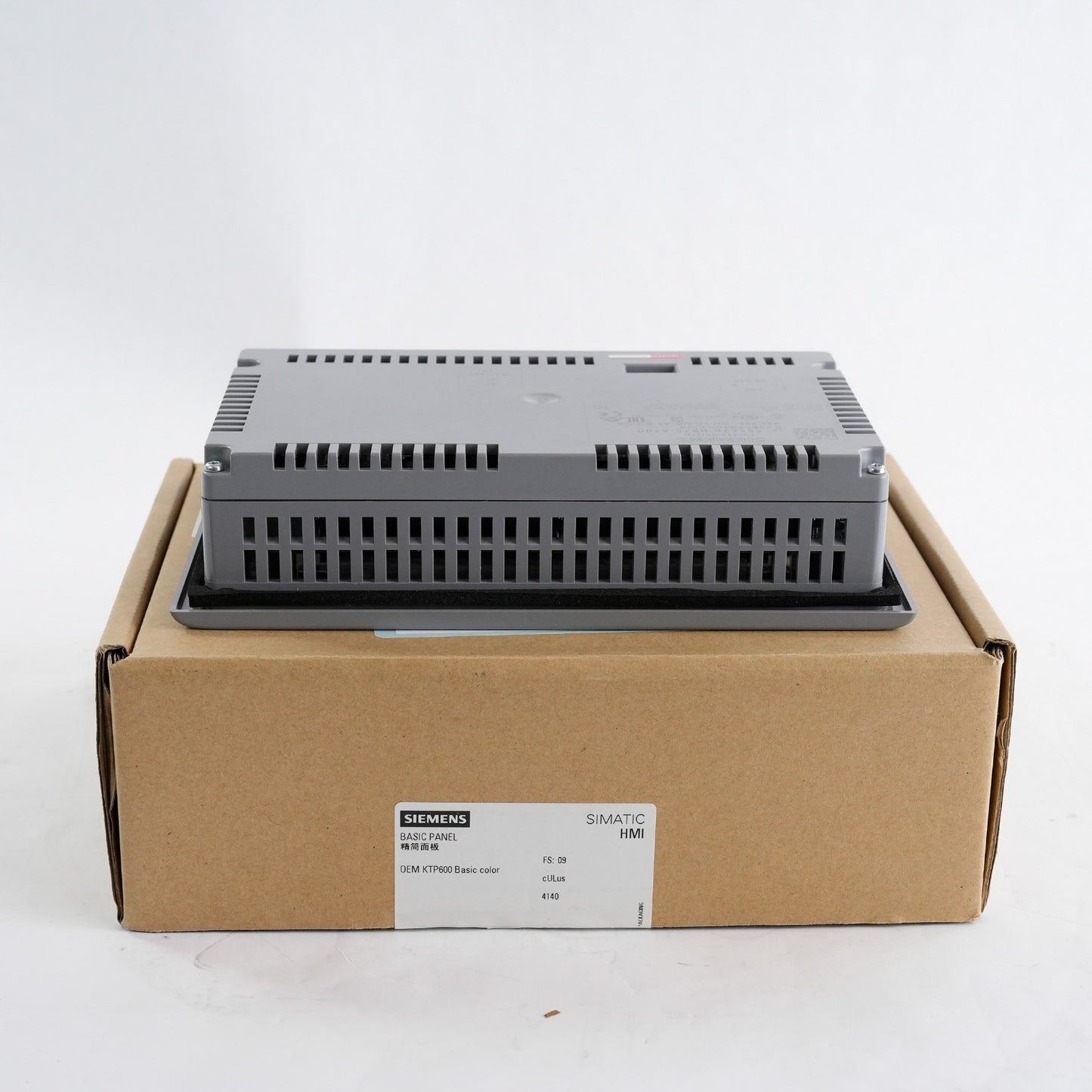 Siemens KTP600 Simatic Touch Panel Basic Color 1P S55626-H875-A100 POL8T7.50/STD