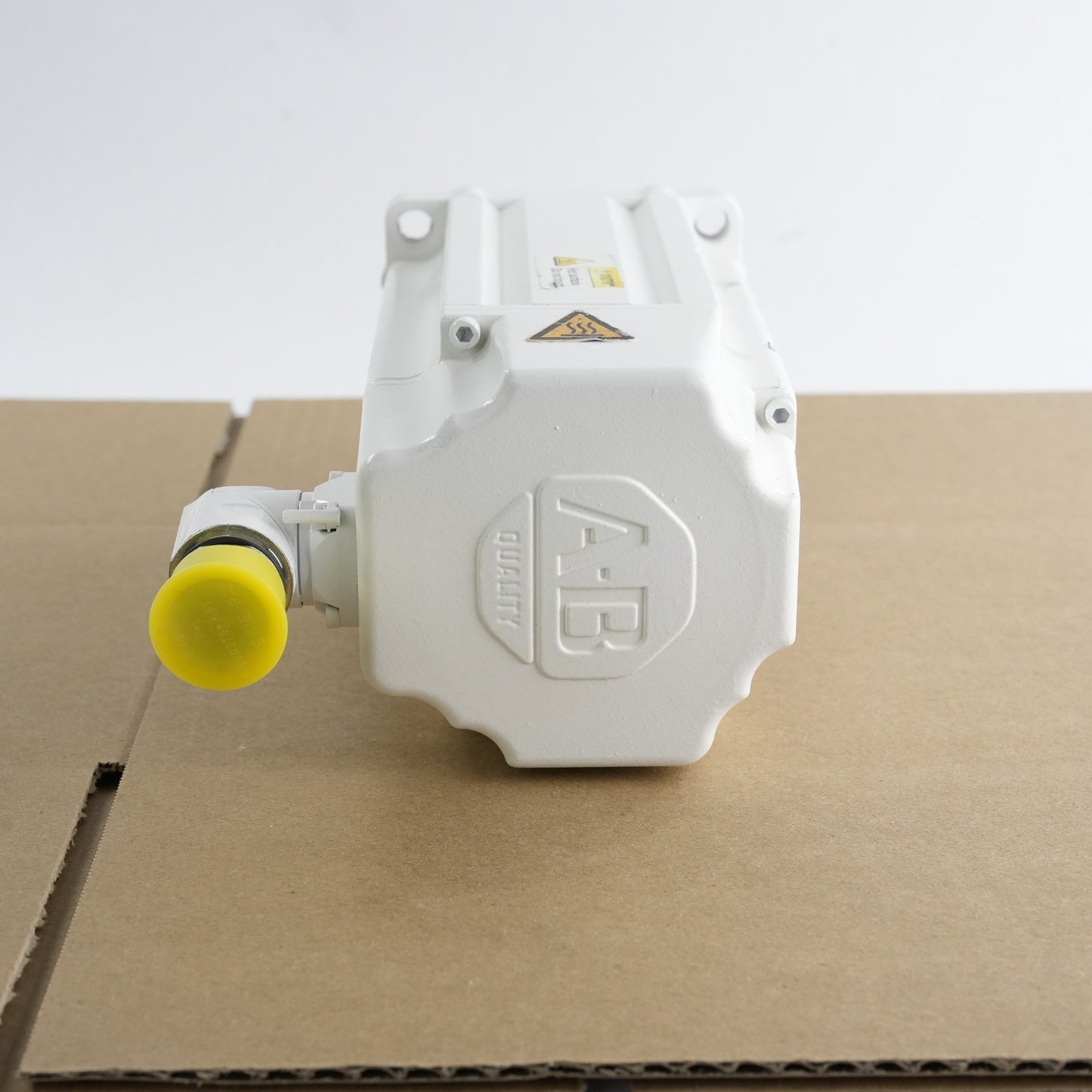 Allen Bradley VPF-B1153F-PJ12AF /A 5000 RPM 480V Inverter Duty AC Servo Motor