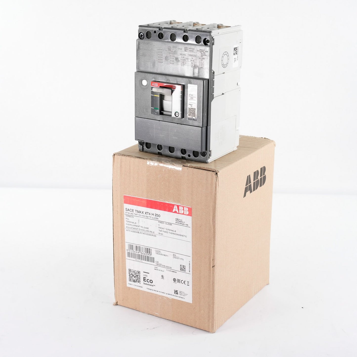 ABB SACE Tmax XT4H 250 Molded Case Circuit Breaker 3P XT4H250TMF15015003pFFULCSA
