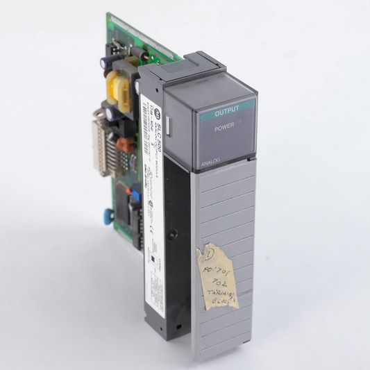Allen Bradley 1746-NO4I /A SLC 500 Analog Output Module 1746NO4I