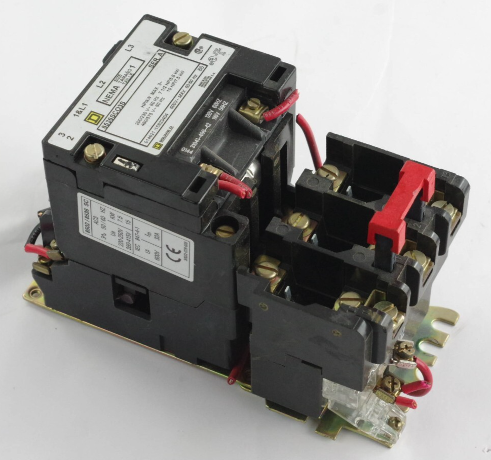 Square D 8536SCO3S Motor Starter Nema 1 27A 3P 600V Coil 110/120V