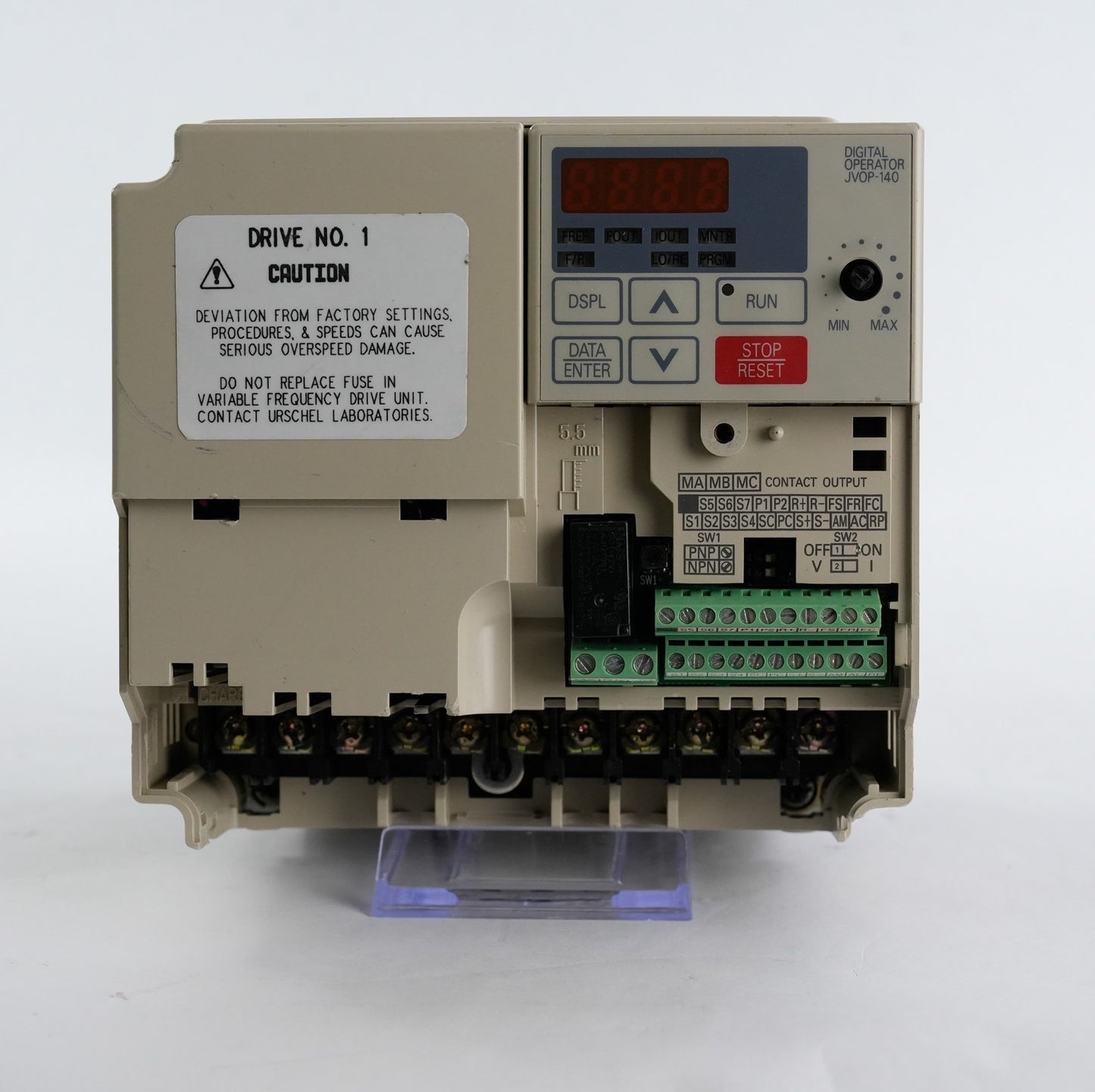 Yaskawa CIMR-V7AM43P7 Magnetek AC Drive 380-460V 0-400Hz 12A/8.6A