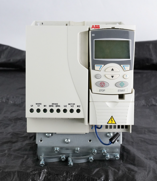 ABB ACS355-03U-15A6-4 10 HP 480V 7.5 kW VFD Variable Frequency Drive
