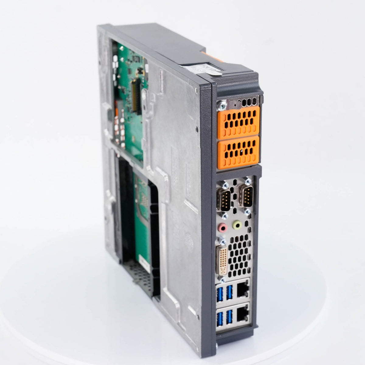 B&R 5Z000VBB0000R0-001 / 5PC901.TS17-03 Rev D5 Industrial PC for Panel PC 900