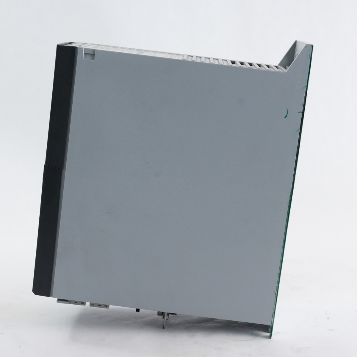 Danfoss VLT 131L9866 HVAC Basic Drive 4.0kW 5HP 3x380-480V 50/60Hz 8.3A