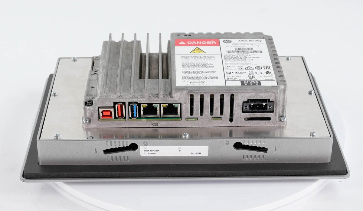 Allen Bradley 2711P-T9W22D9P /B PanelView Plus 7 9-In Touch HMI 24V