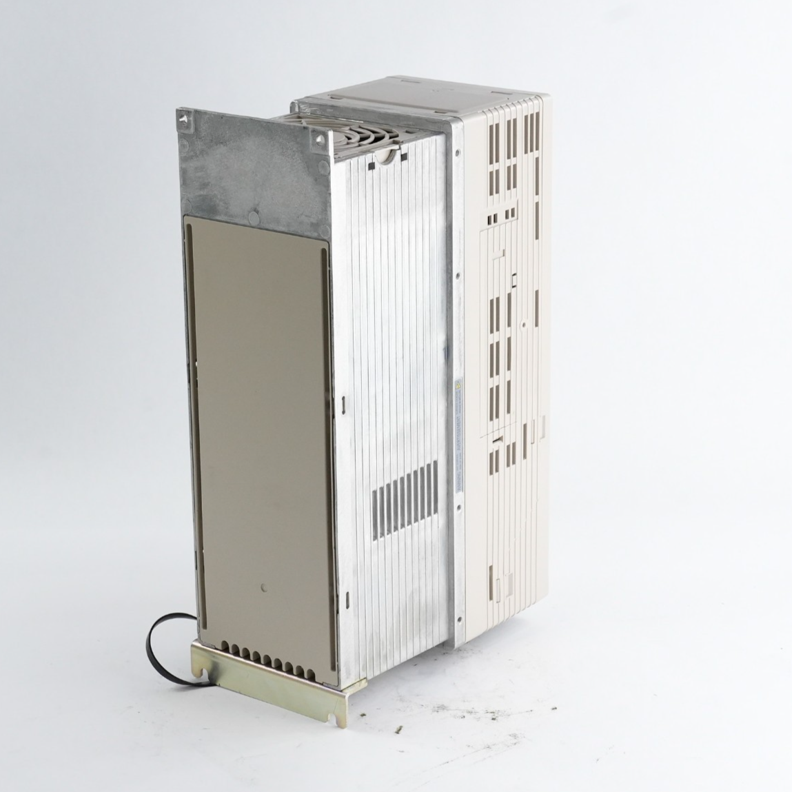 Yaskawa CIMR-ZU4A0005FAA Rev B Z1000 Drive 480V 4.8A CIMRZU4A0005FAA