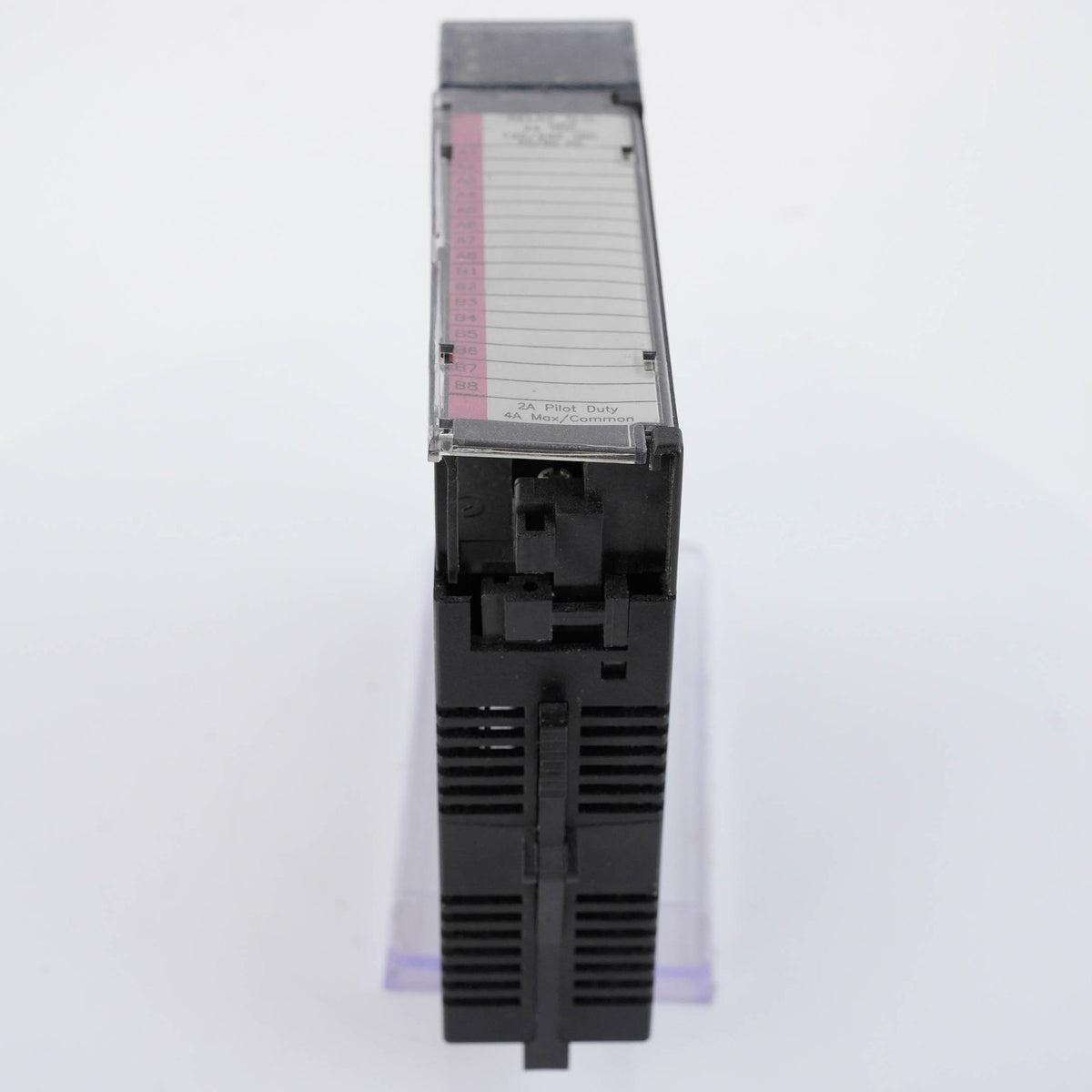 GE FANUC IC693MDL940F Series 90-30 Relay Output Module 2 Amp 16 Point