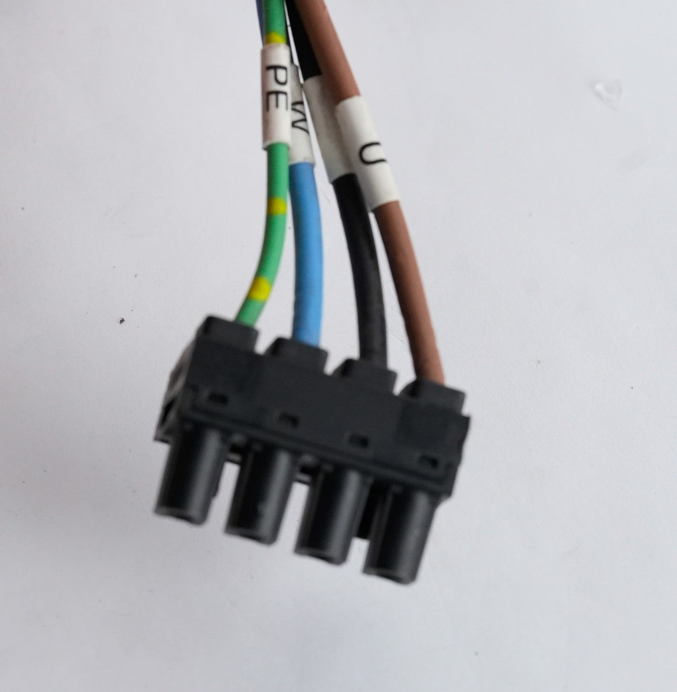 Allen Bradley 2090-CSBM1DF-18AA03 Series B Kinetix DSL Single Motor Cable