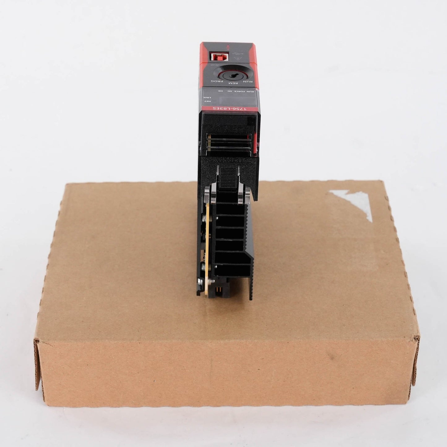 Allen Bradley 1756-L83ES Ser B GuardLogix 5580 Safety Controller(retake pictures