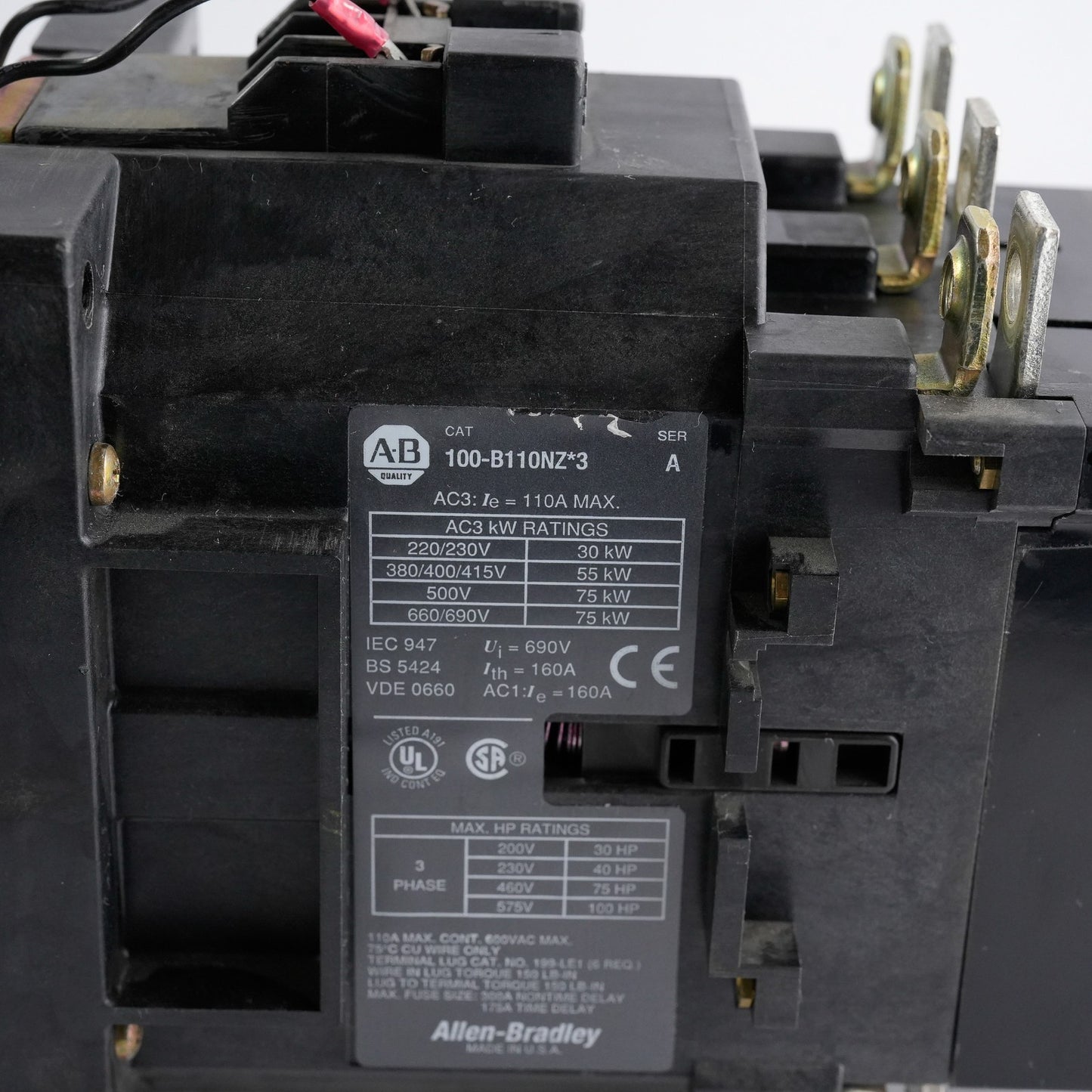 Allen Bradley 100-B110NZ*3 /A Contactor 100B110NZ*3 220-690V 30-75kW