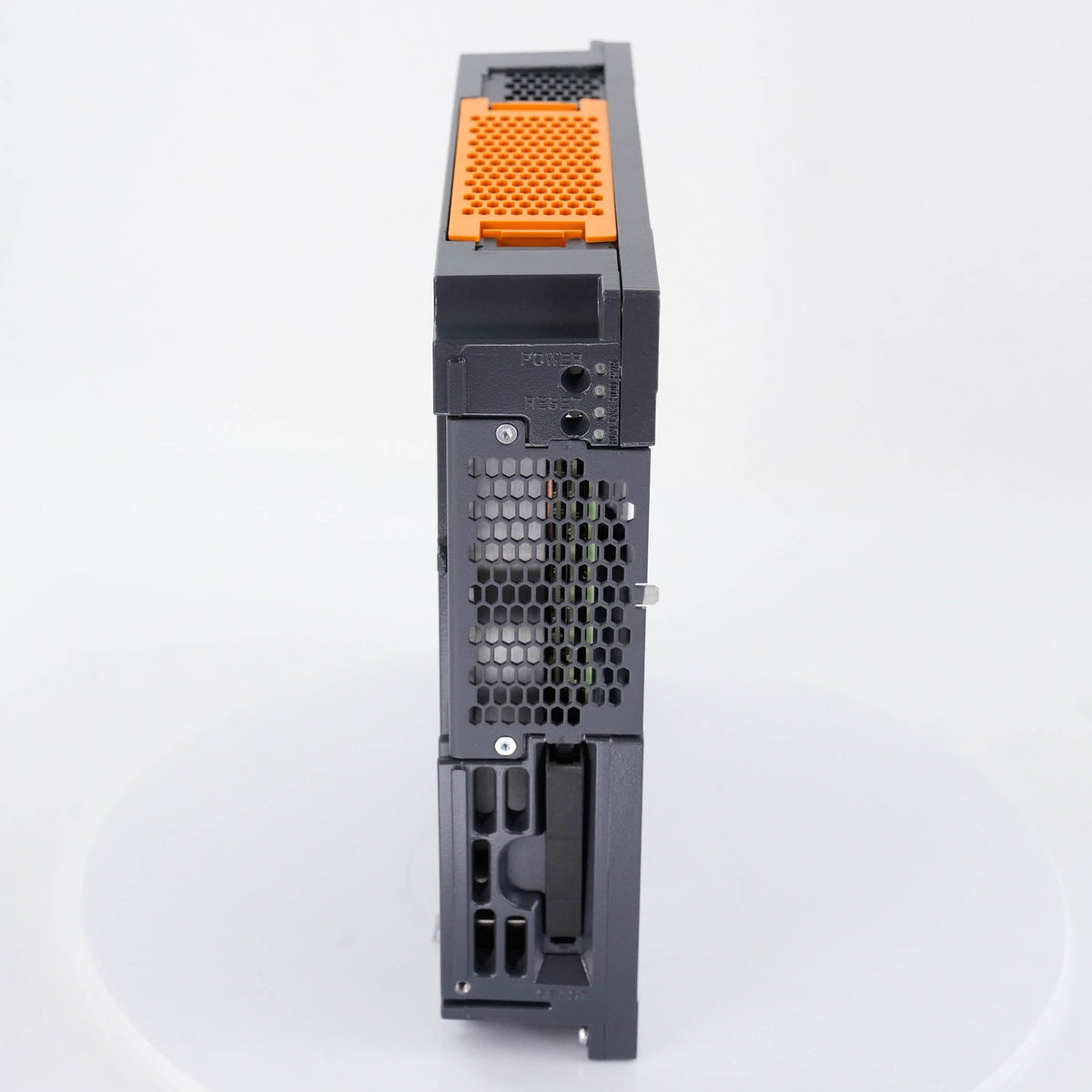 B&R 5Z000VBB0000R0-001 / 5PC901.TS17-03 Rev D5 Industrial PC for Panel PC 900