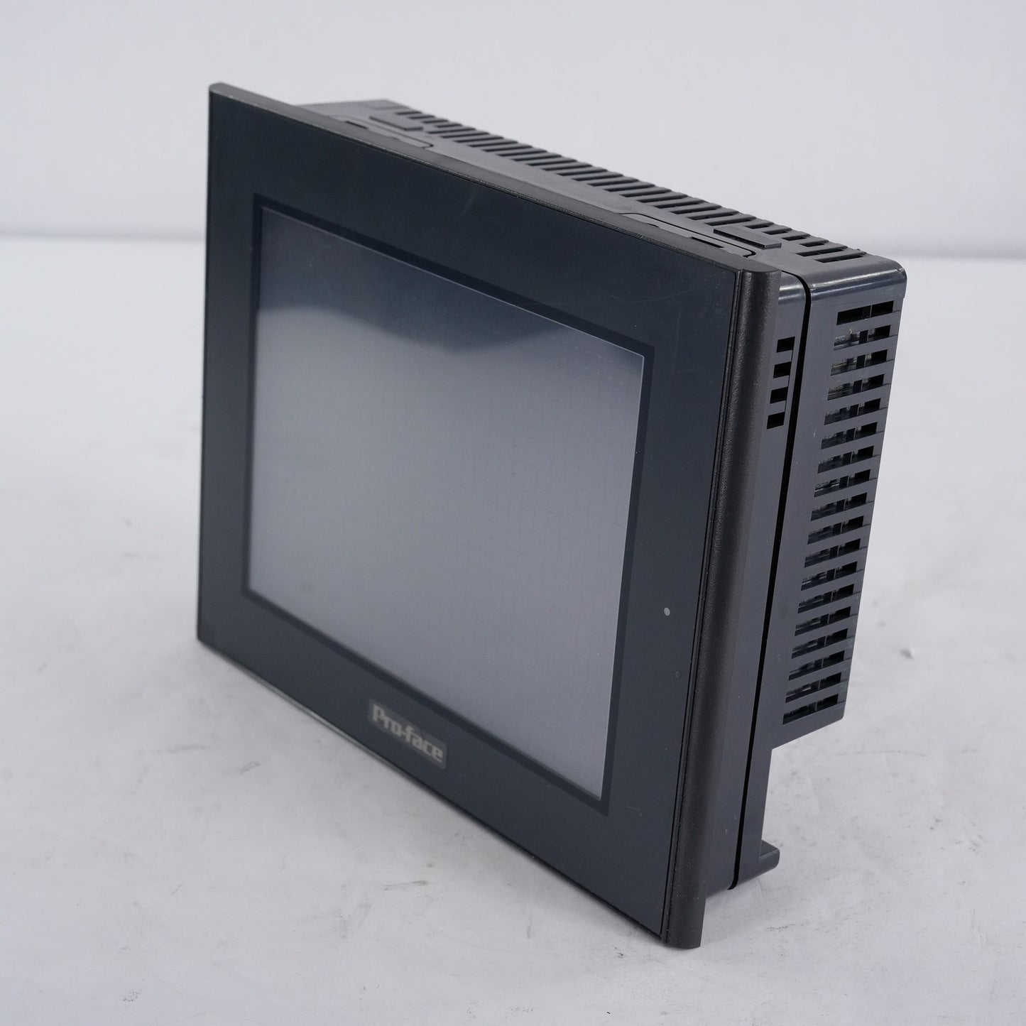 ProFace 2880061 GP2400-TC41-24V Display Terminal GP2400TC4124V