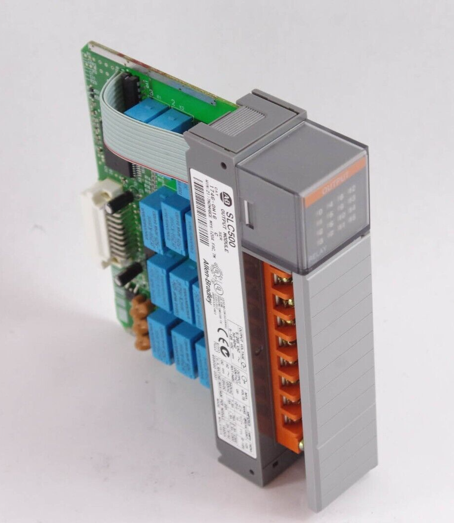 Allen Bradley 1746-OW16 / 1746OW16 Ser C SLC 500 Relay Output Module