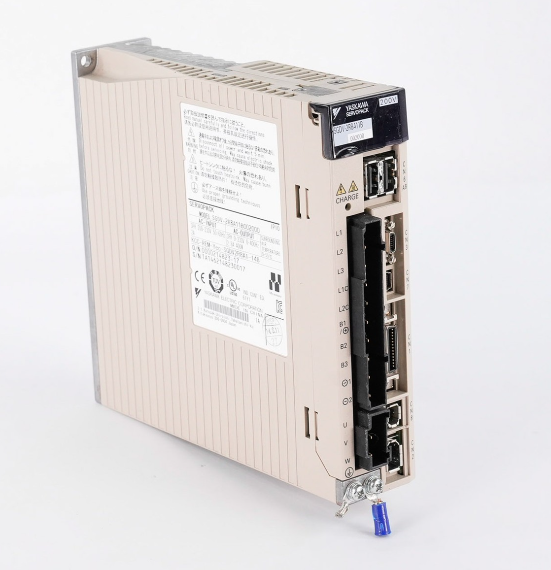 Yaskawa SGDV-2R8A11B002000 Servopack Servo Drive 3-Phase 230V 2.8A 400W