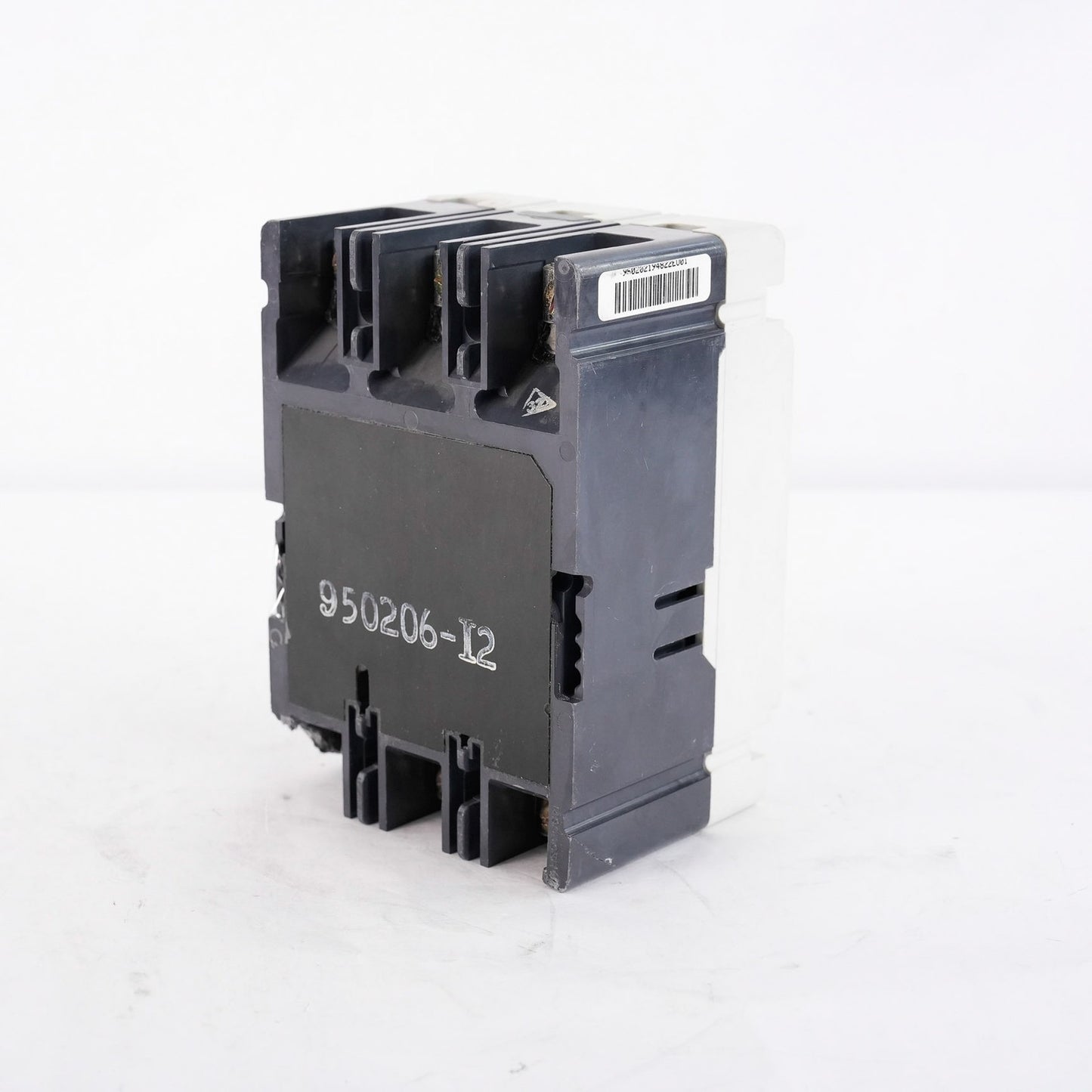 Eaton Cutler-Hammer HMCP015E0C Bolt On Circuit Breaker 15A 600V 3P HMCP